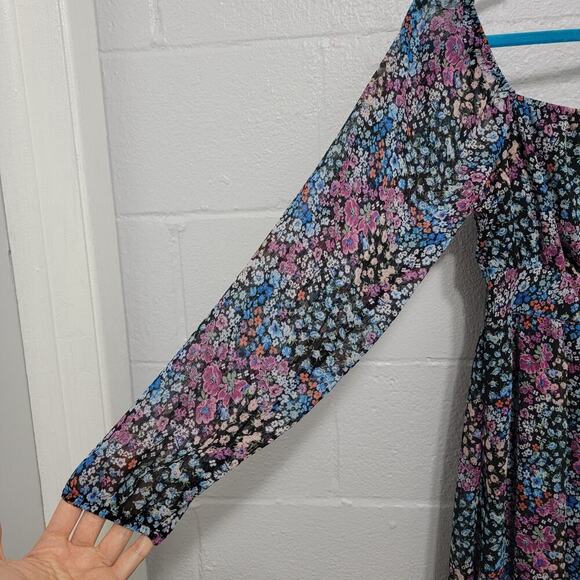 Ditzy Floral Tie Back Ruffle Dress Rewind Medium Blue Purple Peasant - Picture 4 of 15